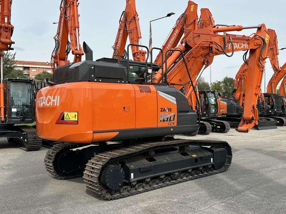 Hitachi ZX180LCN-7 Photo 21
