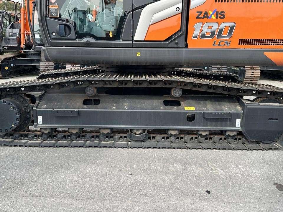 Hitachi ZX180LCN-7 Photo 4