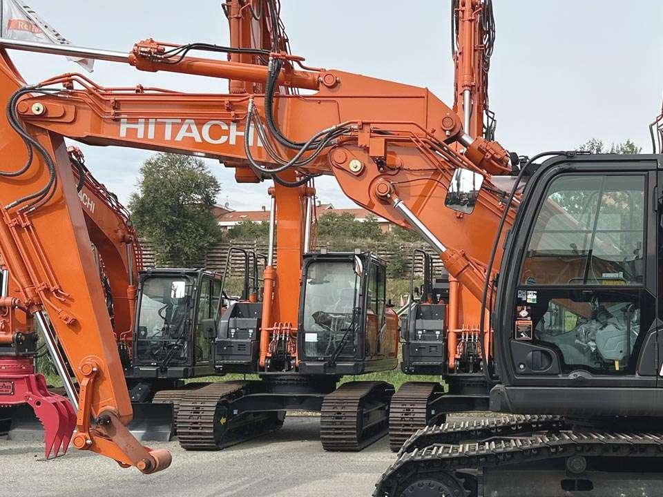 Hitachi ZX180LCN-7 Photo 6