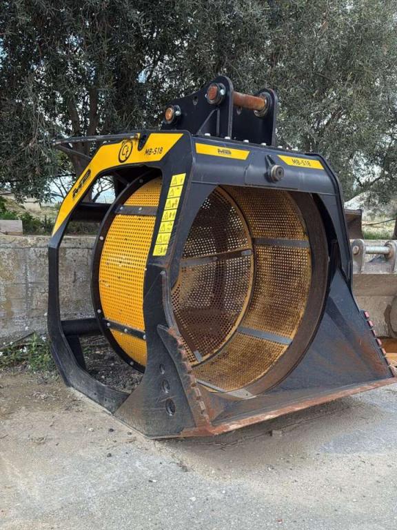 MB CRUSHER MBS18 Photo 1