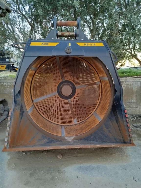 MB CRUSHER MBS18 Photo 3
