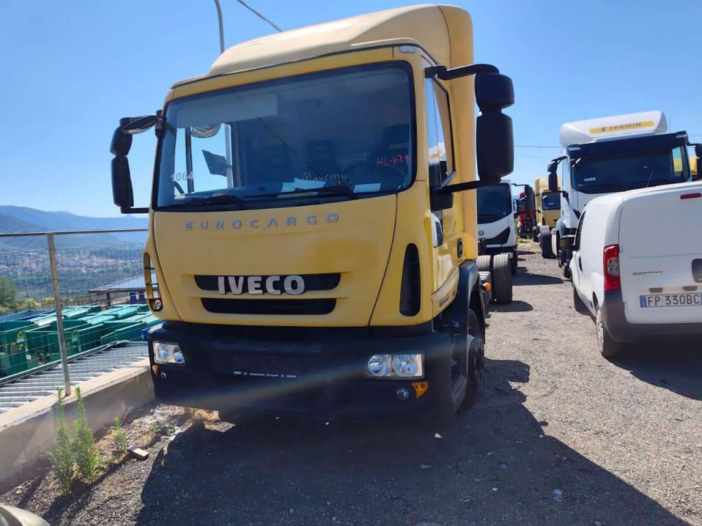 Iveco EUROCARGO CUBE 120E28P Photo 12