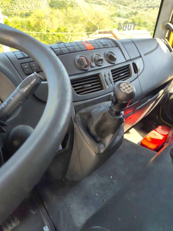 Iveco EUROCARGO CUBE 120E28P Photo 2