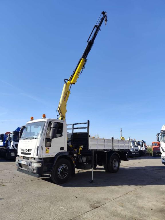 Iveco EUROCARGO 180E25K Photo 16