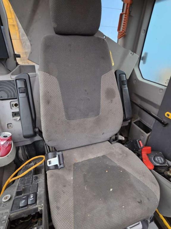 Volvo operator's seat 14556915 for Volvo EC160C L, EC160C NL, EC180C L... Photo 2