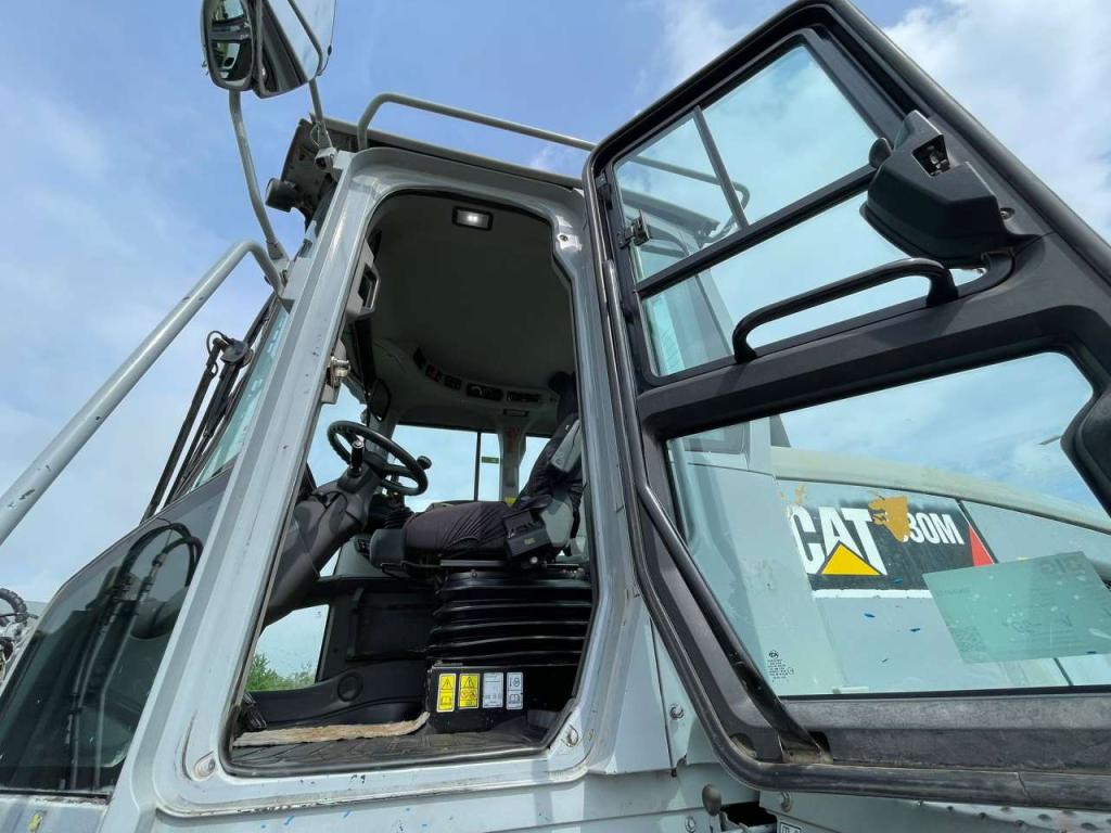 Caterpillar 930M Photo 16