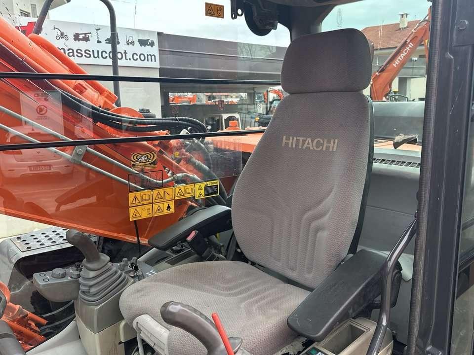 Hitachi ZX210LCN-5B Photo 13