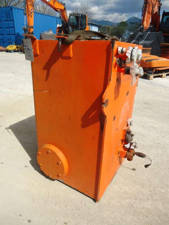 Réservoir de huile pour Fiat Kobelco W190 Photo 3