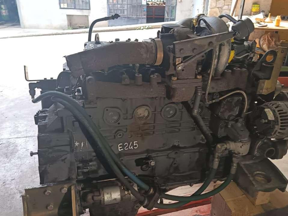 Moteur à combustion pour NEF F4BE 0684 Photo 4
