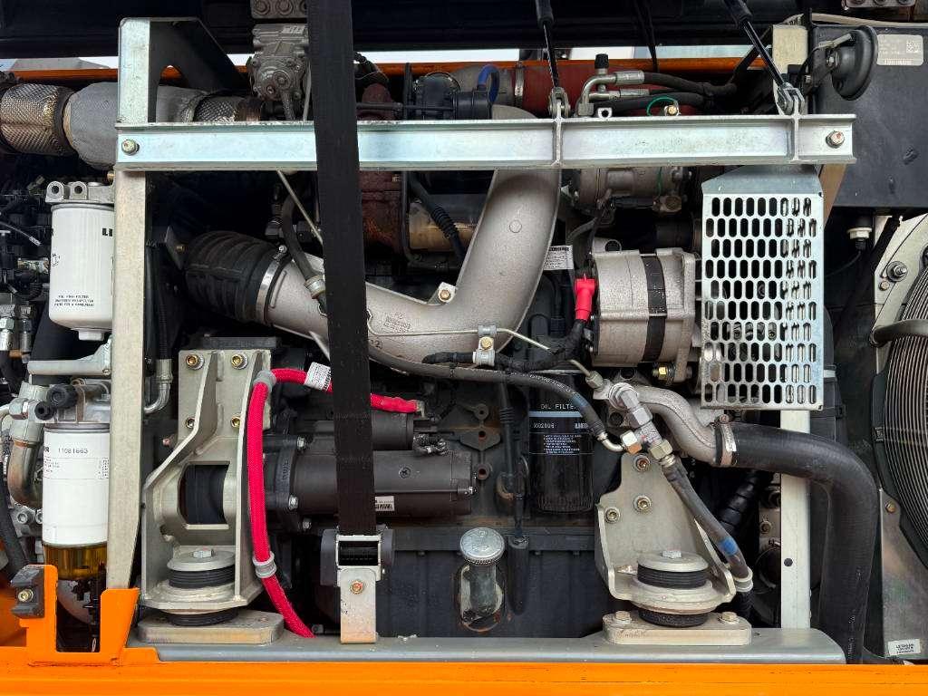 Liebherr R920 Compact - Blade / Triple Boom / Quick Coupler Photo 30