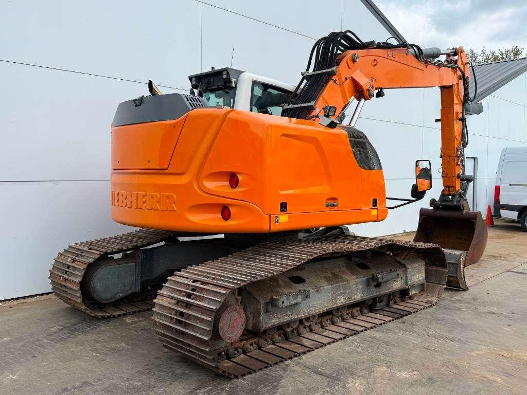 Liebherr R920 Compact - Blade / Triple Boom / Quick Coupler Photo 5