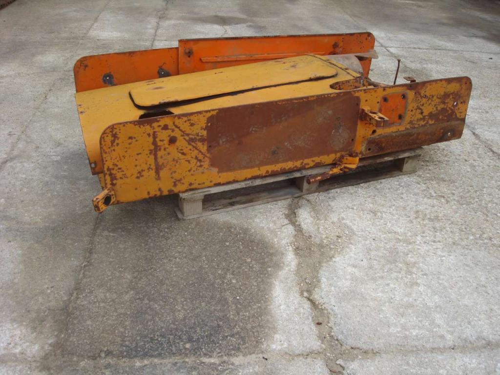 Capot et panneau de carrosserie pour Fiat 70C Photo 4