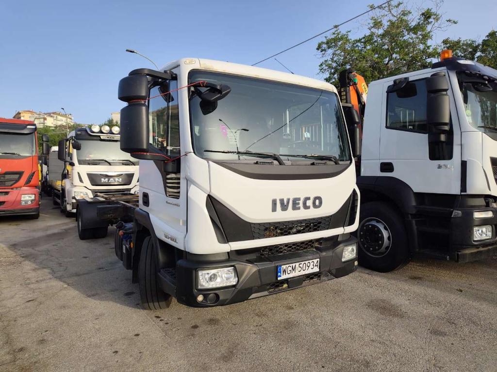 Iveco EUROCARGO 120-190L Photo 23