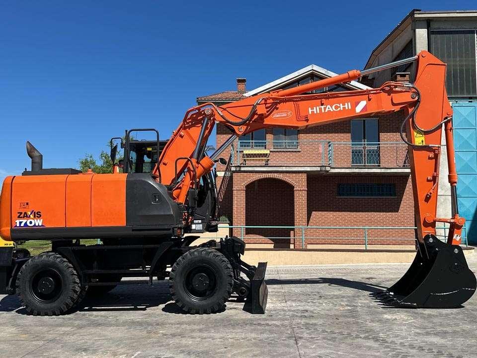 Hitachi ZX170W-5B 4X4 Photo 24