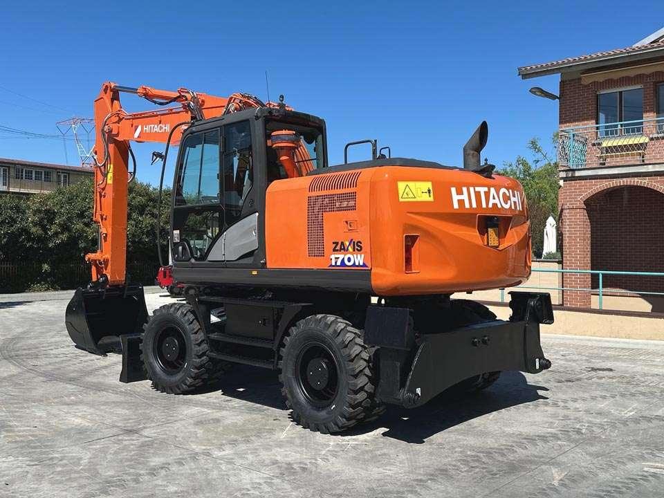 Hitachi ZX170W-5B 4X4 Photo 3