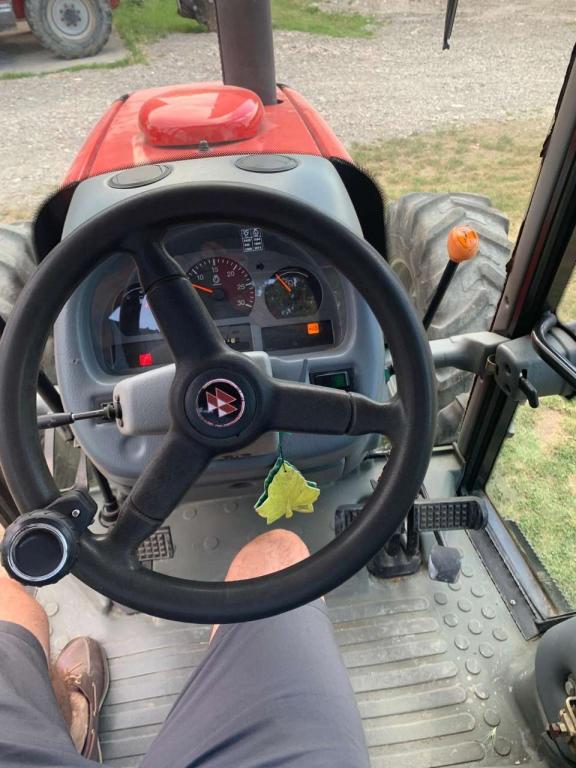 Massey Ferguson 4445 Photo 6