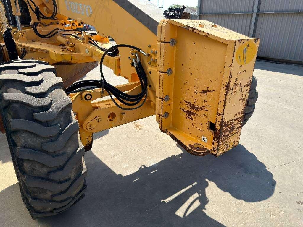 Volvo G946 - AWD Photo 17