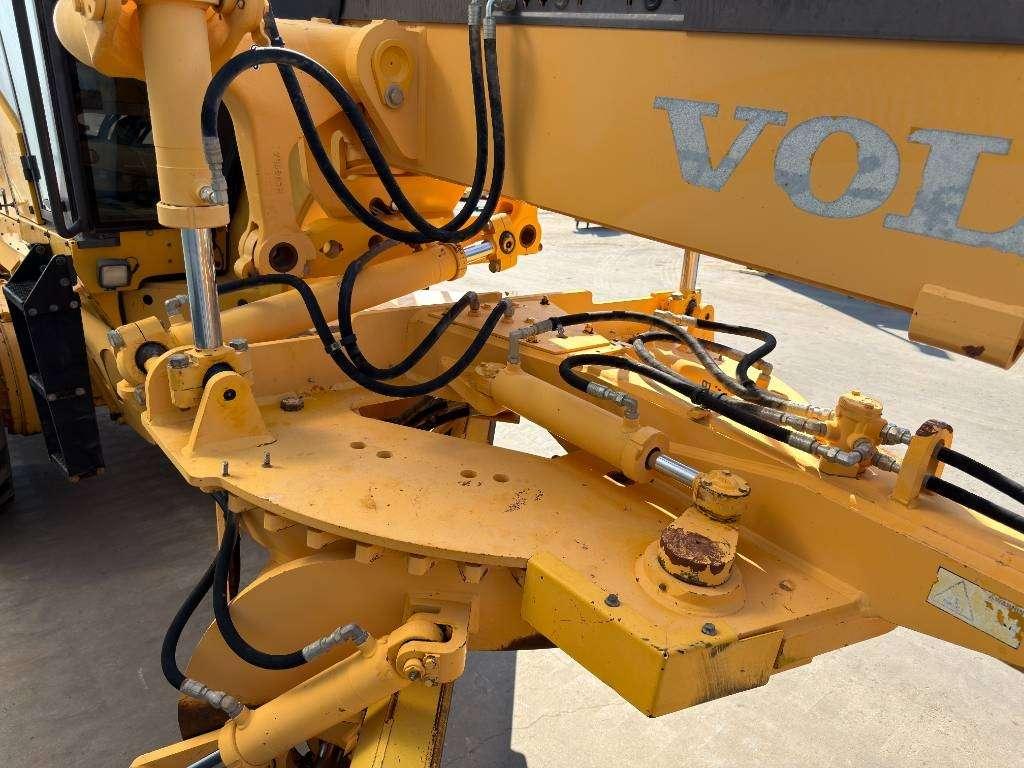 Volvo G946 - AWD Photo 18