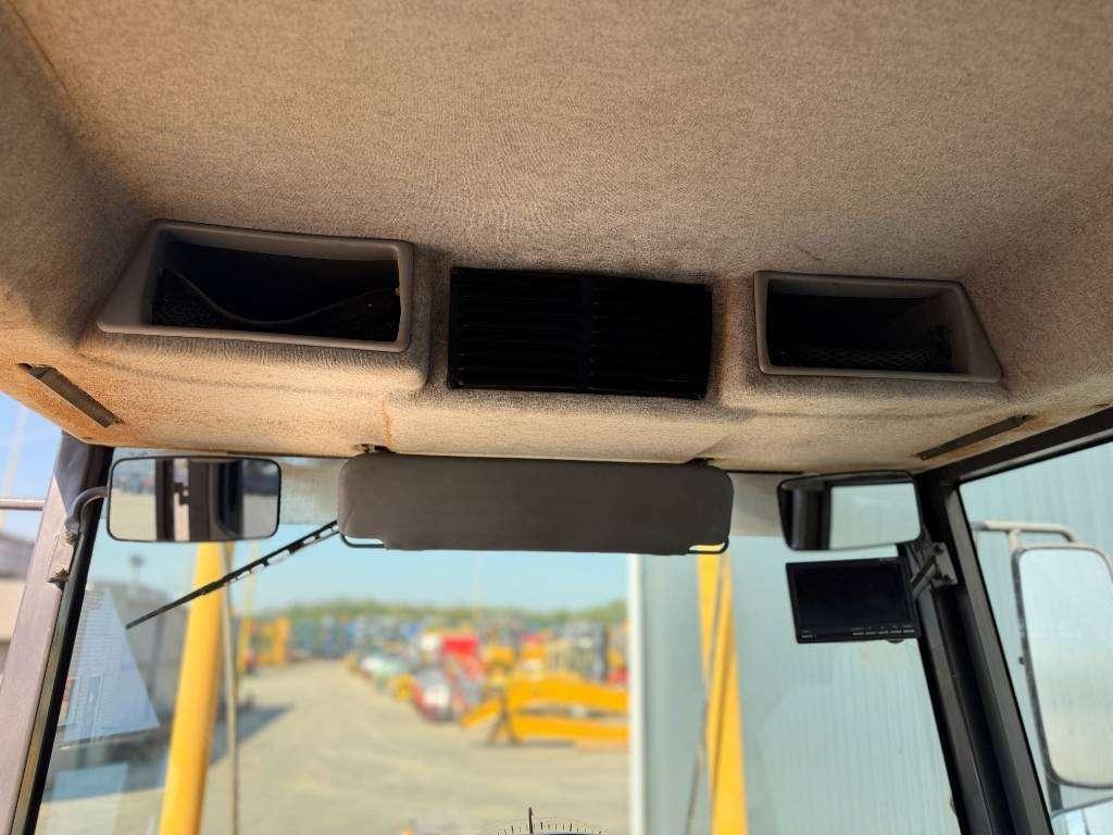 Volvo G946 - AWD Photo 30