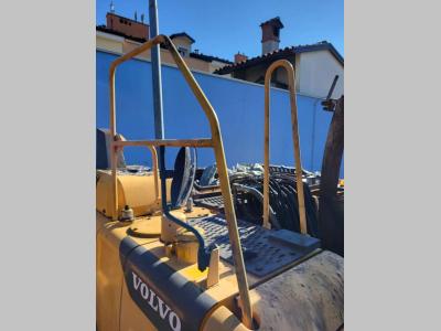 Volvo hand rail 14625741 for Volvo EW160D en vente par Balavto