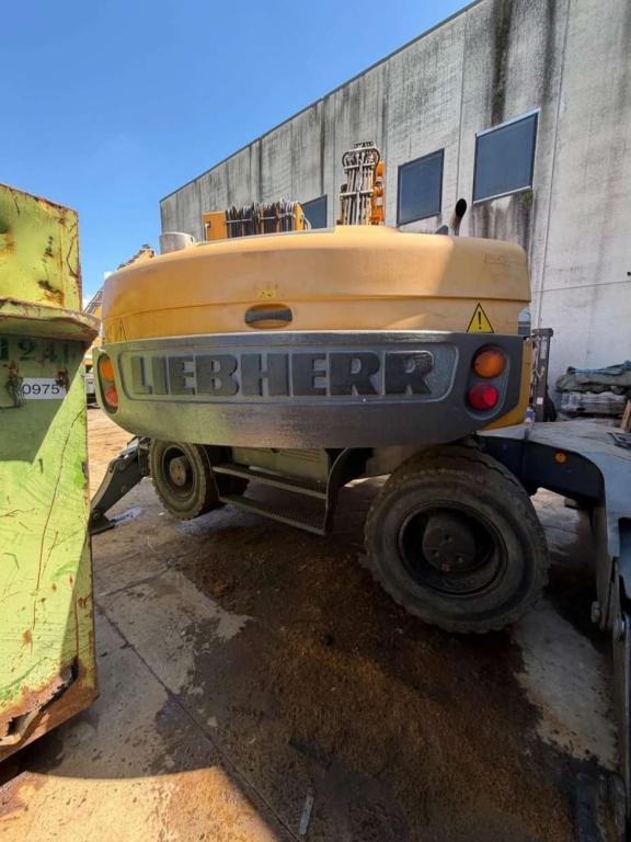 Liebherr A 316 Litronic Photo 9