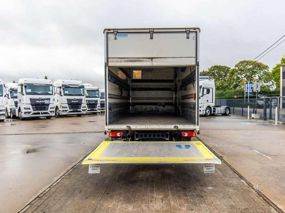 Renault D2 180+ Dhollandia 1000kg Photo 14