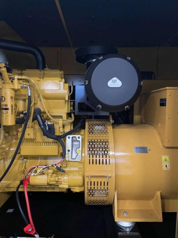 Caterpillar DE715GC - 715 kVA Stand-by Generator - DPX-18224 Photo 12