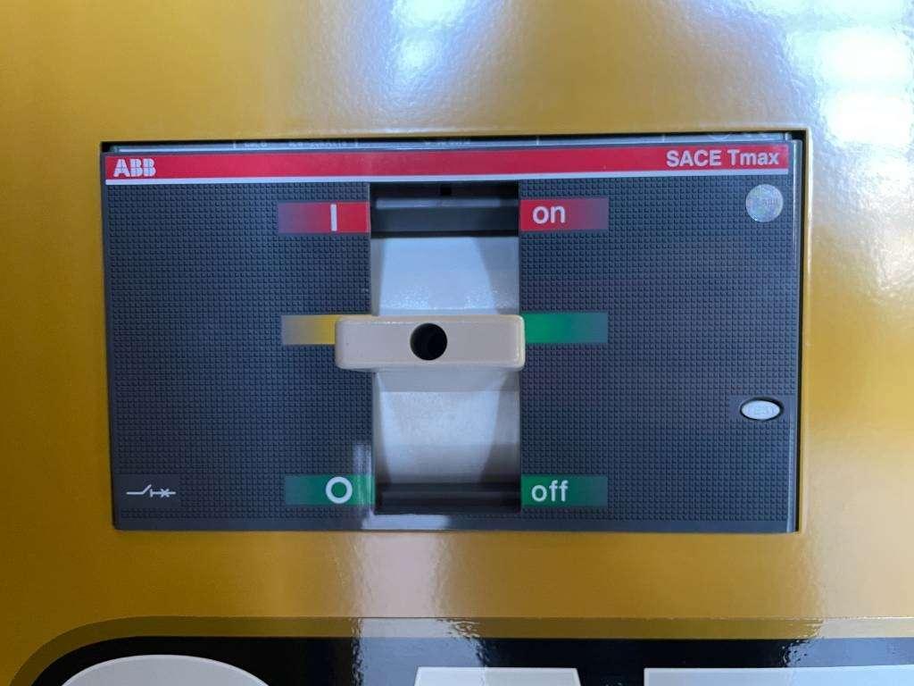 Caterpillar DE715GC - 715 kVA Stand-by Generator - DPX-18224 Photo 16