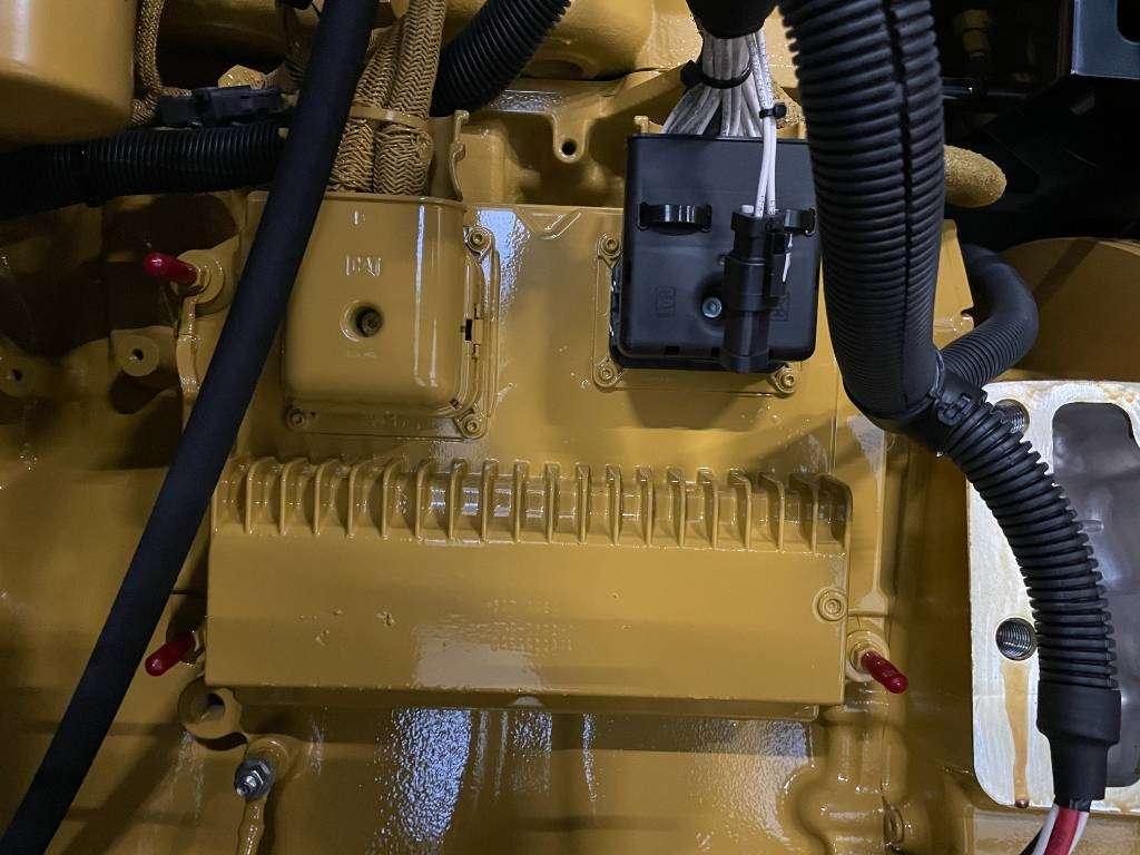 Caterpillar DE715GC - 715 kVA Stand-by Generator - DPX-18224 Photo 20