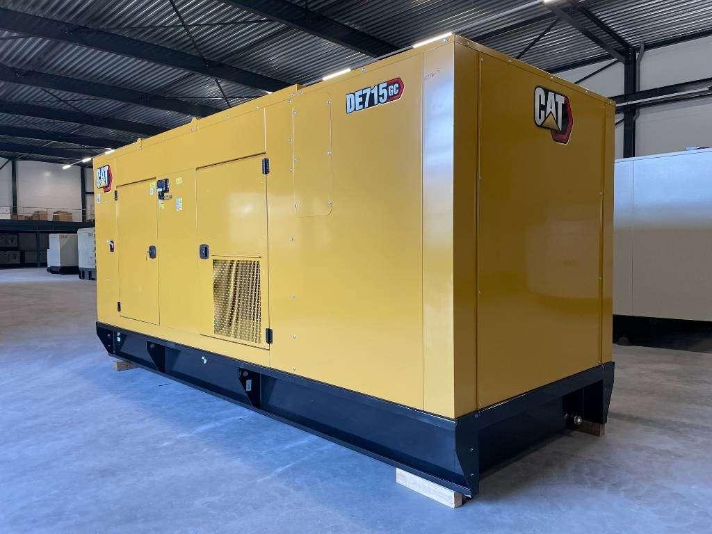 Caterpillar DE715GC - 715 kVA Stand-by Generator - DPX-18224 Photo 5
