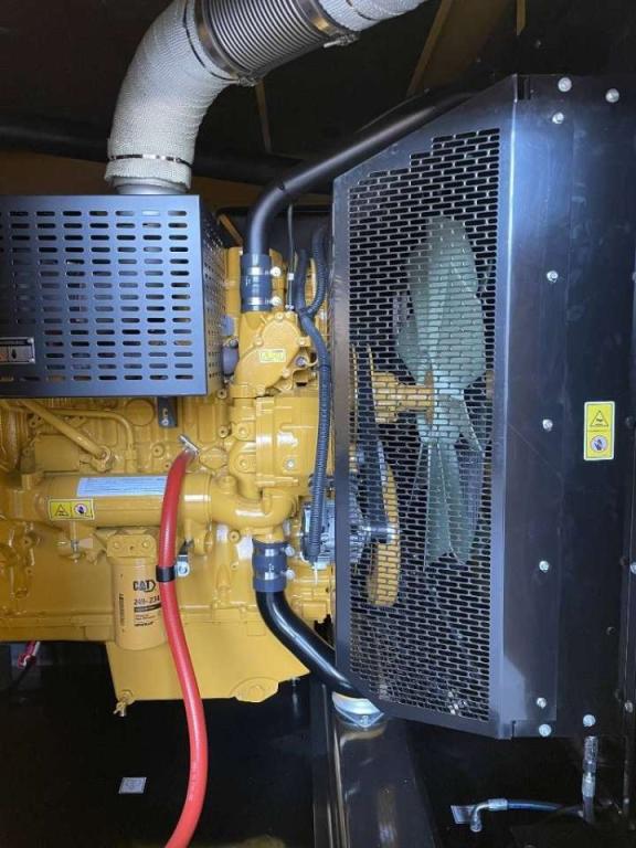 Caterpillar DE715GC - 715 kVA Stand-by Generator - DPX-18224 Photo 9
