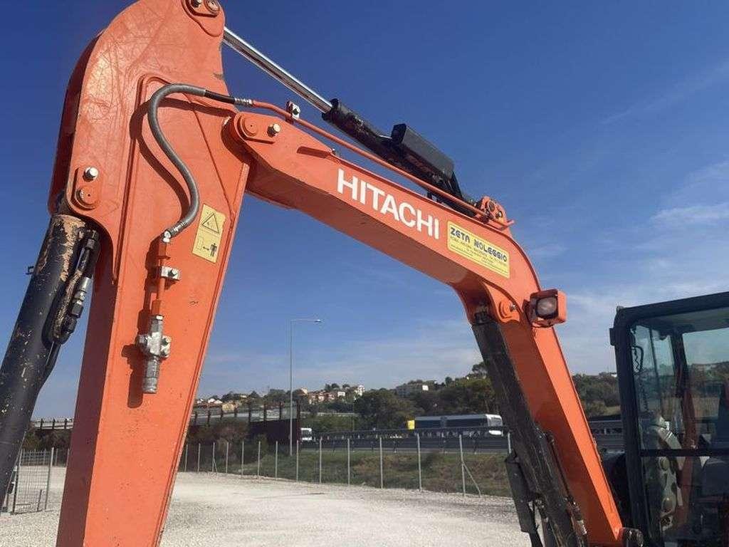 Hitachi ZX55-5/A CLR Photo 3