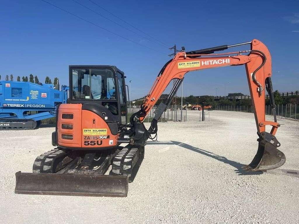 Hitachi ZX55-5/A CLR Photo 5