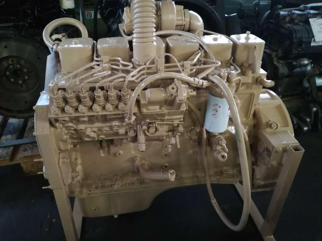 Cummins 6BT Photo 3