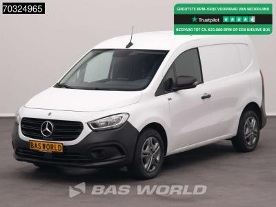 Mercedes-Benz Citan 110 L1H1 LED Airco Cruise MBUX CarPlay Euro6 L1 Kompakt Airco Cruise control en vente par BAS World B.V.