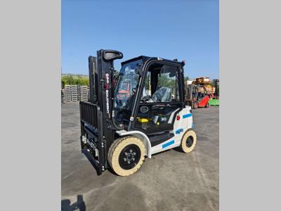 EP Equipment EFL30 PRO en vente par Uni.Trucks Srl