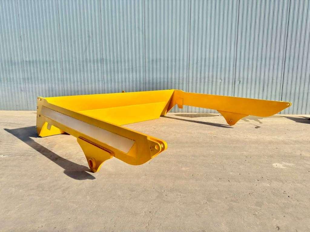 Hayon arrière pour Volvo A30E Photo 6
