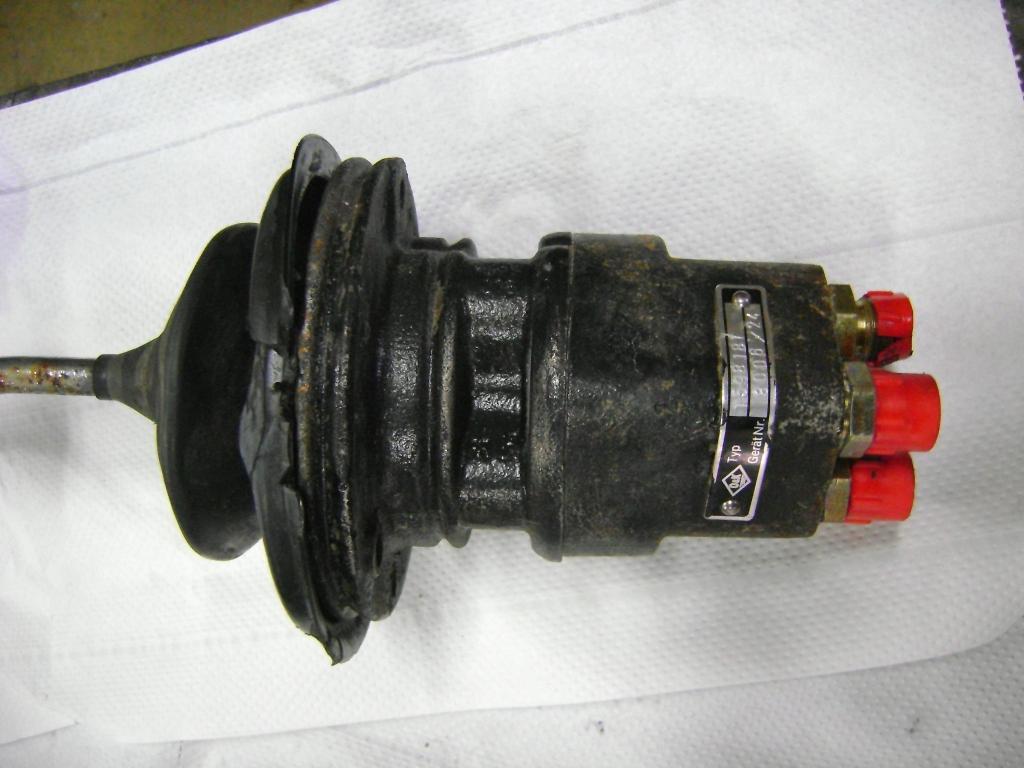 Manipulateur pour O&K (Orenstein & Koppel) Photo 1