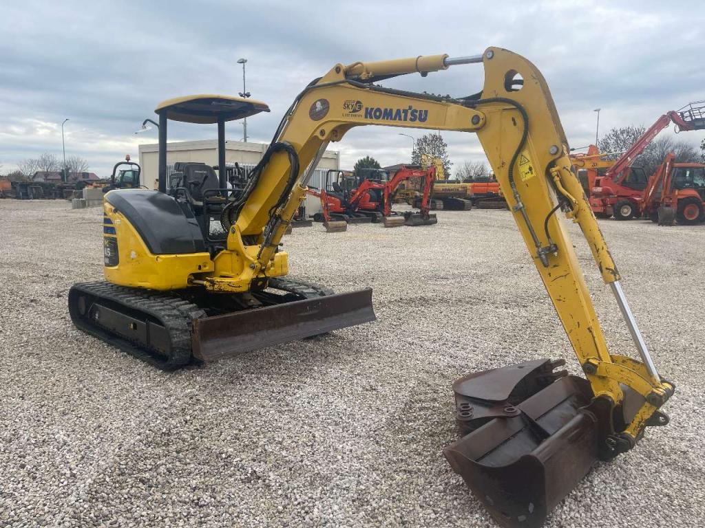 Komatsu PC45 MR-3 Photo 5