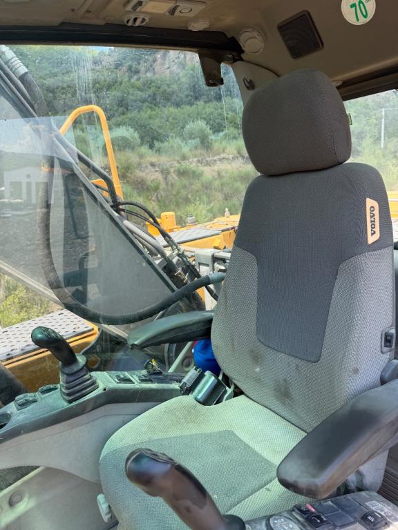 Volvo EC 210 CNL Photo 11