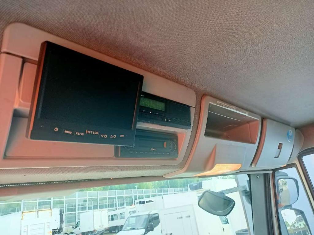 Iveco EUROCARGO 120-190L Photo 12