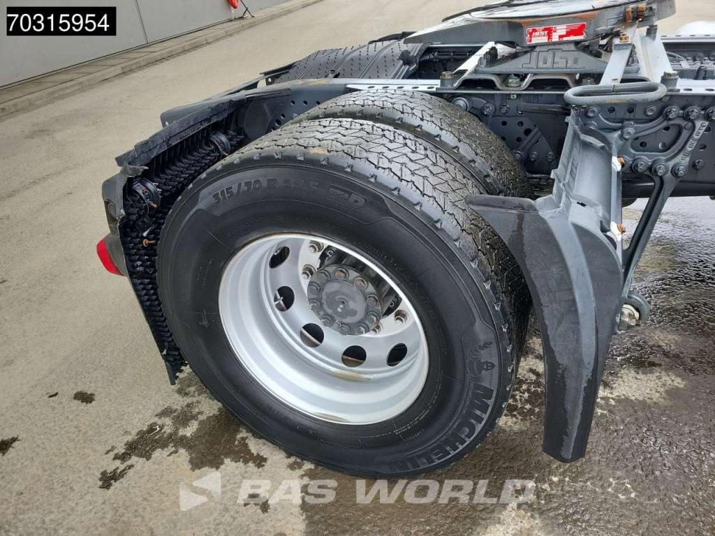 Mercedes Actros 1843 4X2 ClassicSpace Retarder Photo 16