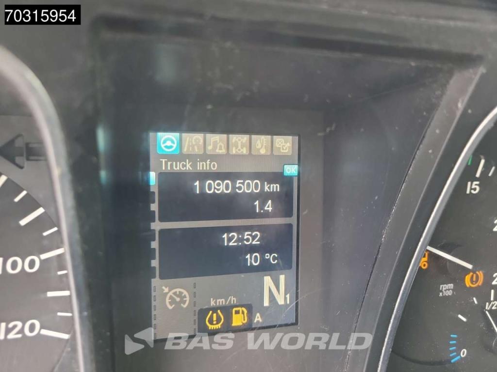 Mercedes Actros 1843 4X2 ClassicSpace Retarder Photo 27
