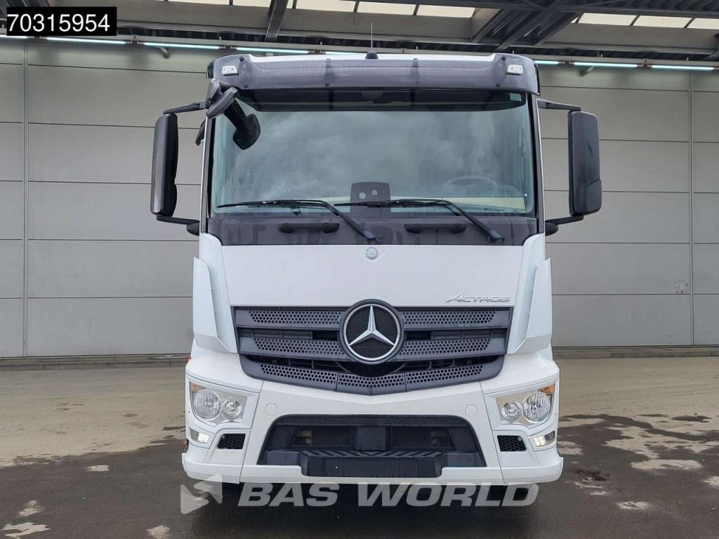 Mercedes Actros 1843 4X2 ClassicSpace Retarder Photo 6
