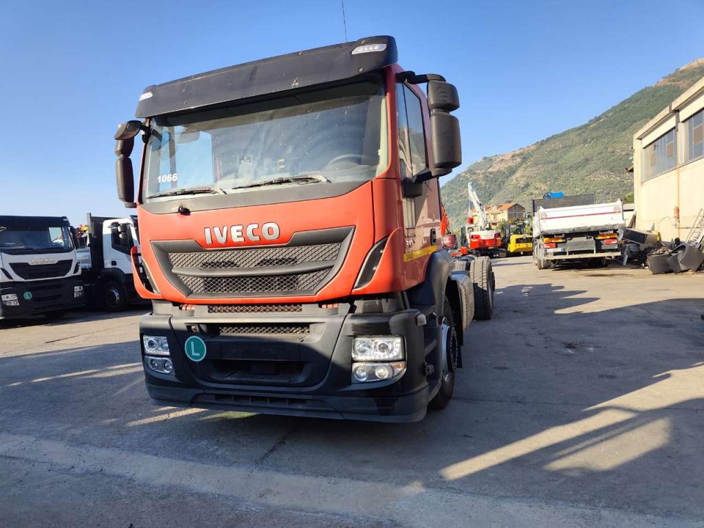 Iveco STRALIS HI-STREET 260S31 Photo 2
