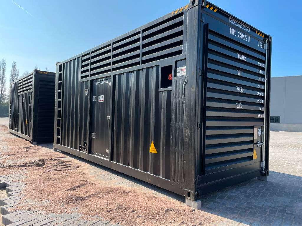 Cummins KTA50GS8 - 1.675 kVA Generator - DPX-18821 Photo 3