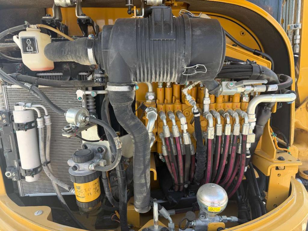 Caterpillar 303.5 E Photo 8