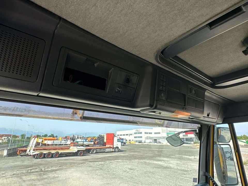 Iveco Eurotech - 190E 27  CURSOR Photo 15