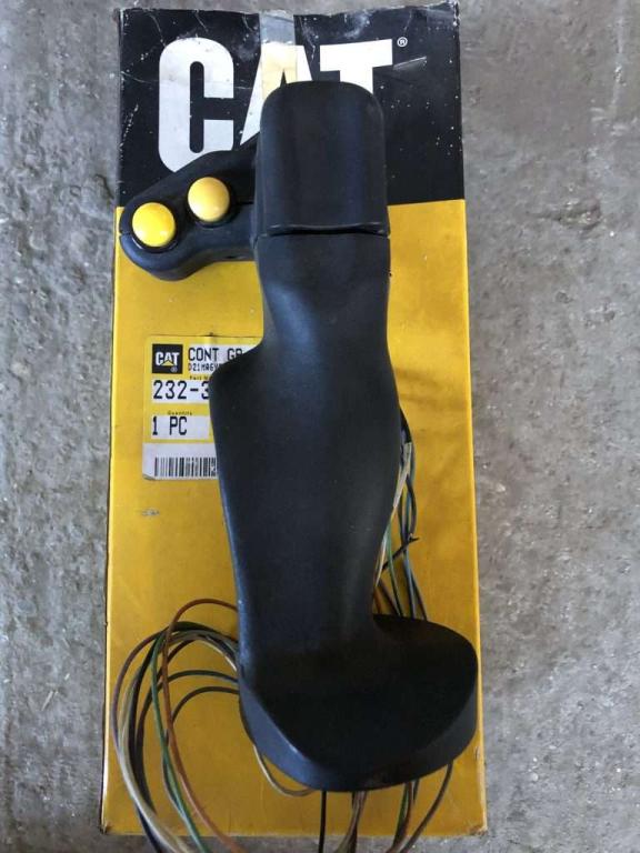 Caterpillar 2323817 Photo 3