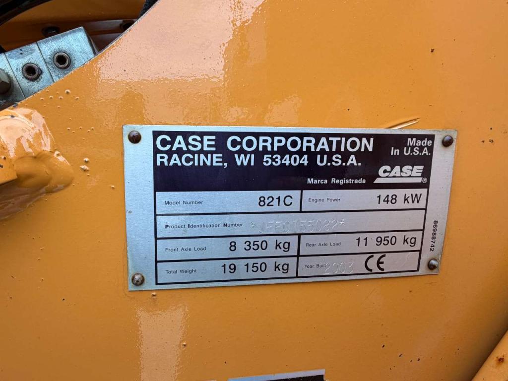 Case 821C Photo 22
